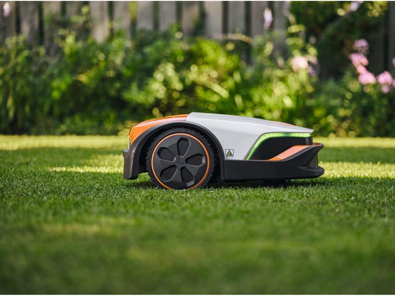 Газонокосилка робот